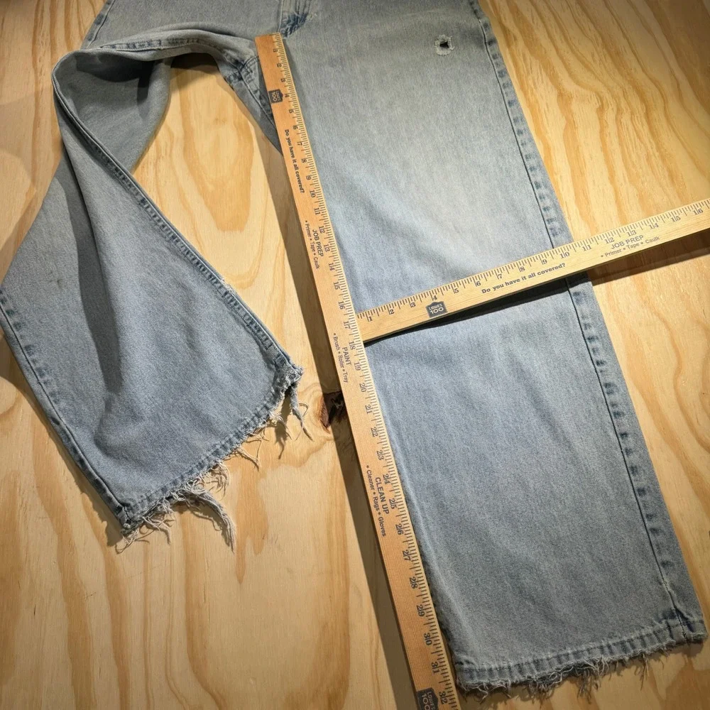 Vintage Lee Men's Loose Wide Leg Light Wash Distressed Frayed Denim Jeans 33